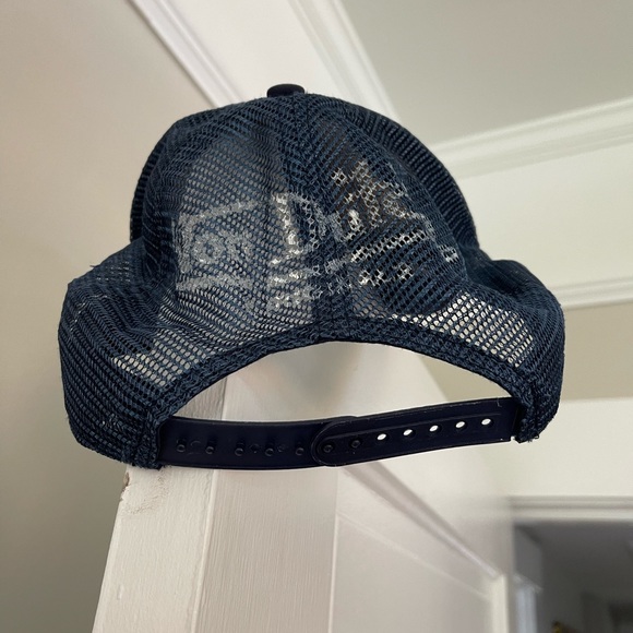 Von Dutch hat - Picture 2 of 2